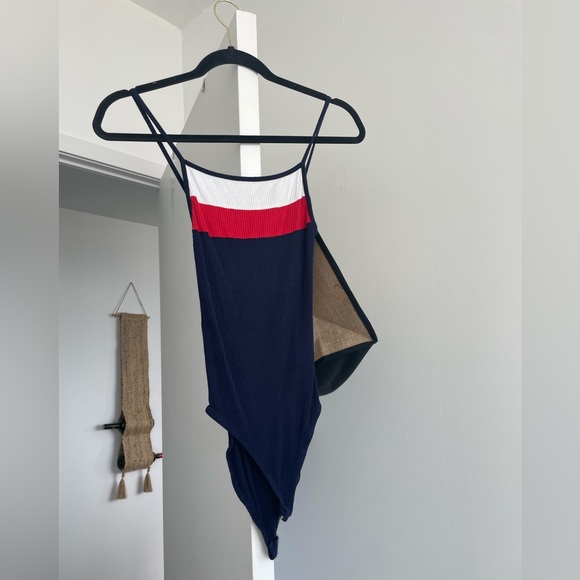 Body suit - Picture 4 of 4